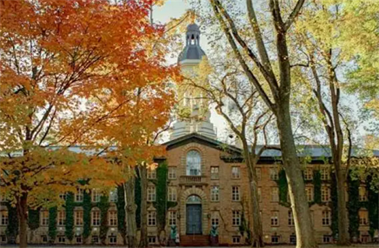 美国大学25年秋季招生政策